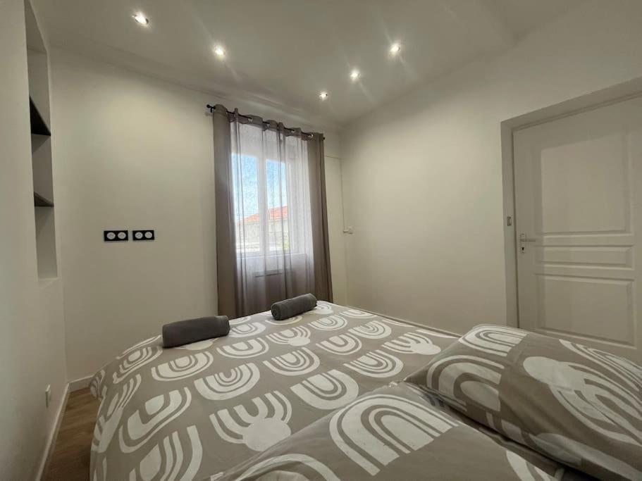 T2 Renove A 15 Min De Lyon Appartement Pierre-Bénite Buitenkant foto